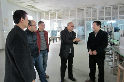 著名白酒專(zhuān)家、四川省釀酒工業(yè)協(xié)會(huì)專(zhuān)家副組長(zhǎng)（胡永松）親臨我廠(chǎng)指導(dǎo)